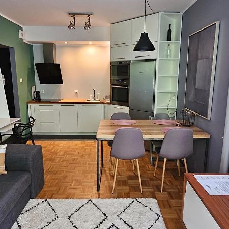 Apartament Rodzinny - Calodobowe Zakwaterowanie, Bezplatny Parking Stary Toruń Exteriör bild