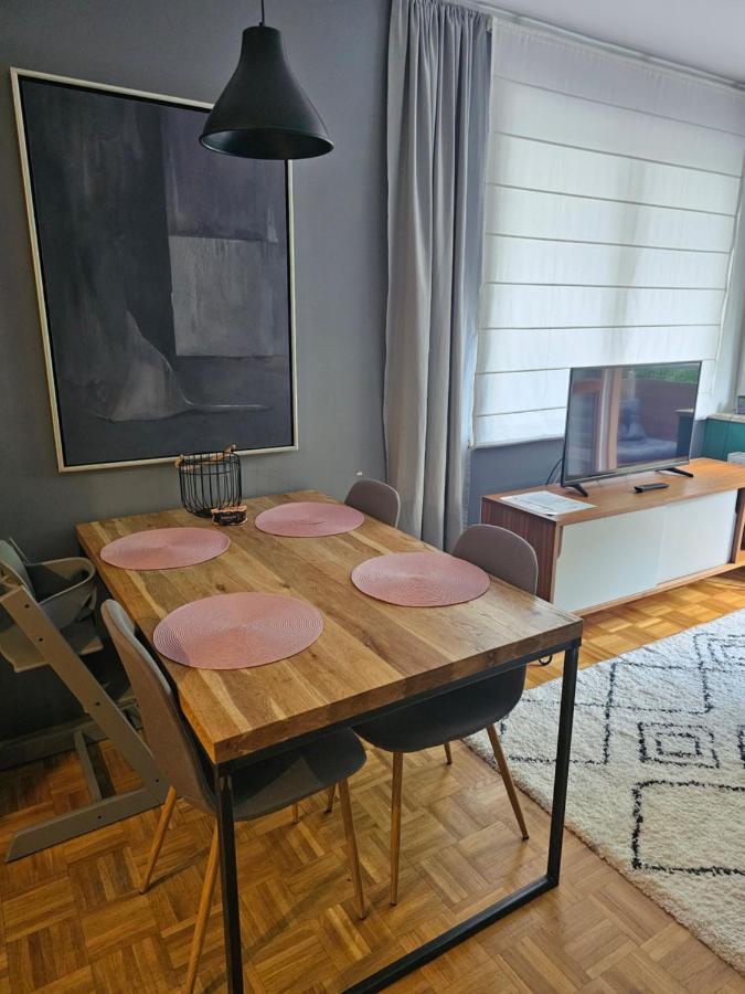 Apartament Rodzinny - Calodobowe Zakwaterowanie, Bezplatny Parking Stary Toruń Exteriör bild