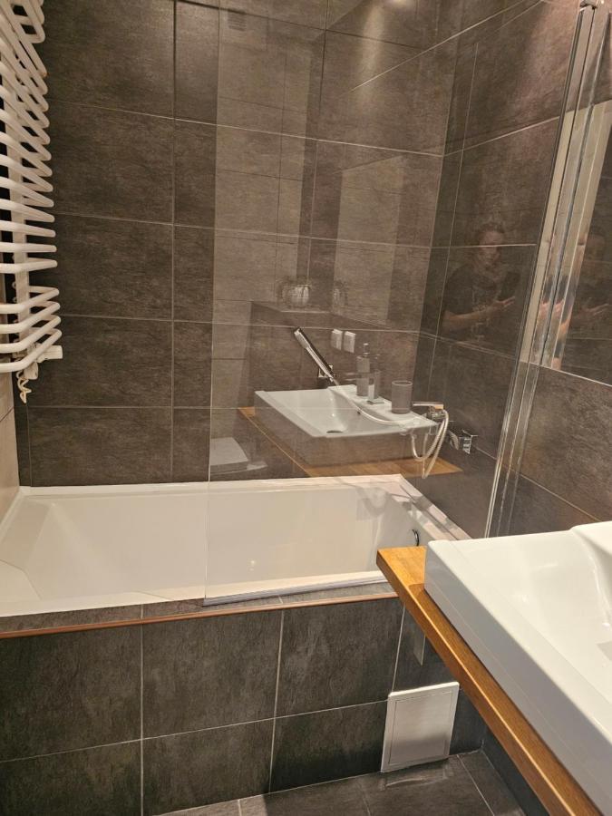 Apartament Rodzinny - Calodobowe Zakwaterowanie, Bezplatny Parking Stary Toruń Exteriör bild